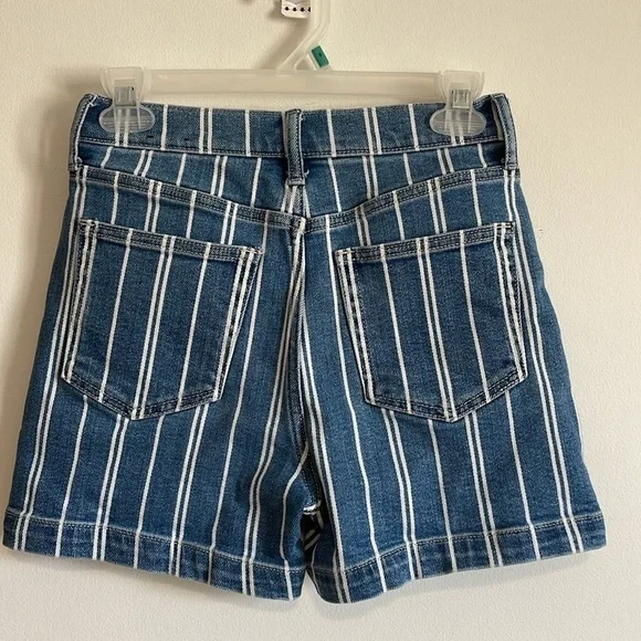 GAP Mom Jean Shorts 00 24 Blue White Striped Denim Pockets Cotton Mid 4” Inseam - Picture 5 of 14